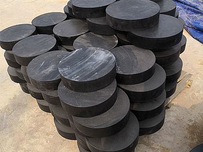 肇东市板式橡胶支座由若干层橡胶片与薄钢板经加压硫化